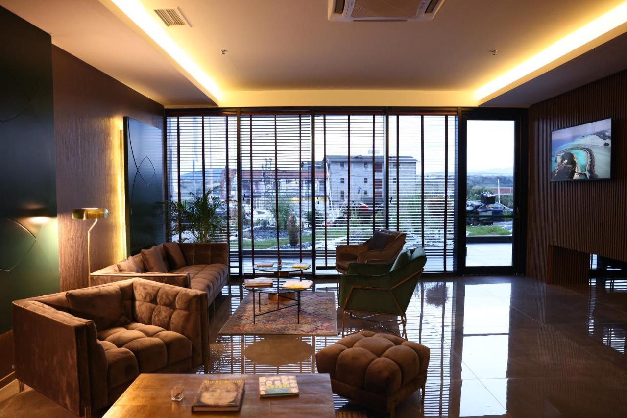 Palace Hotel & Spa Kosovska Mitrovica Exterior photo